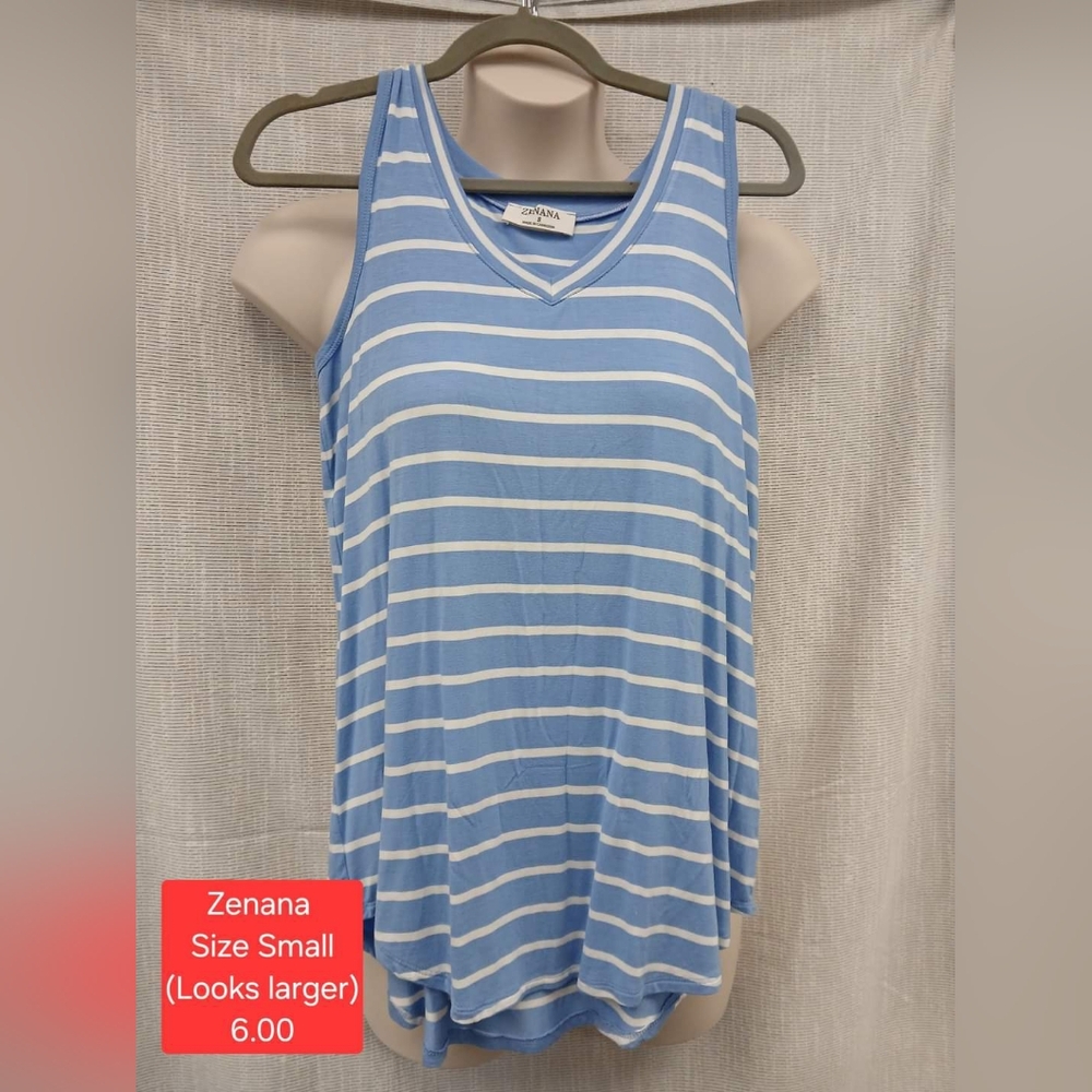 Zenana Womens blue/white tank top. Sleeveless shirt. Size small